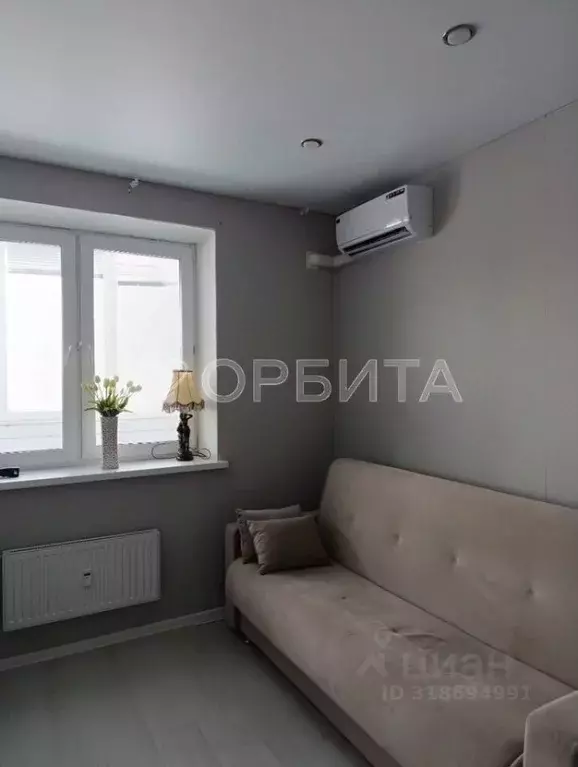1-к кв. Тюменская область, Тюмень ул. Раушана Абдуллина, 2 (34.0 м) - Фото 0
