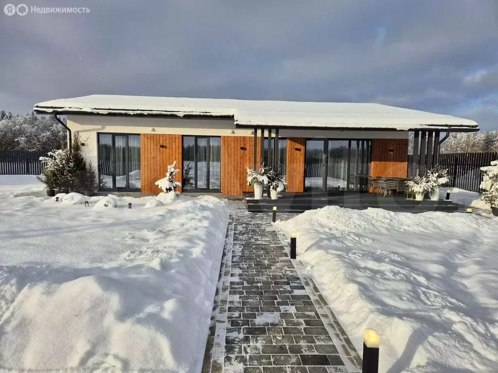 Дом в Ленинградская область, Гатчинский муниципальный округ, деревня ... - Фото 2