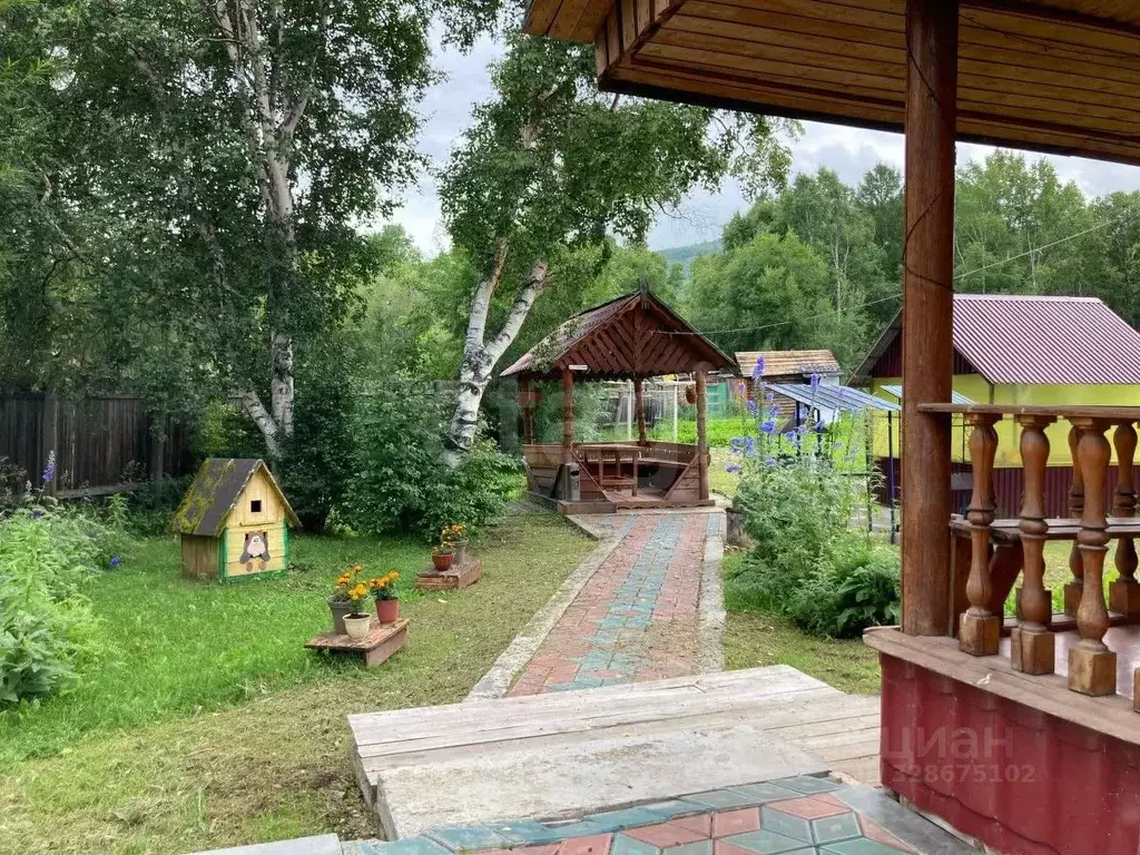 Дом в Камчатский край, Быстринский муниципальный округ, с. Эссо ул. ... - Фото 1