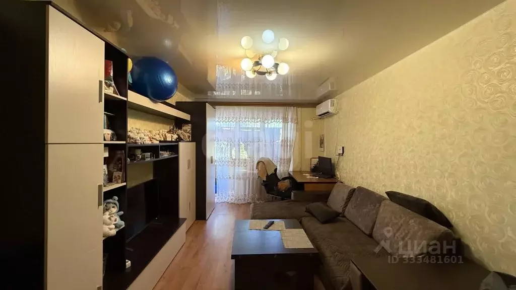 2-к кв. Крым, Симферополь ул. Кечкеметская (43.8 м) - Фото 1