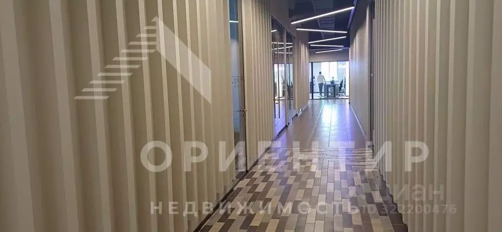 Офис в Свердловская область, Екатеринбург ул. Студенческая, 11 (90 м) - Фото 1