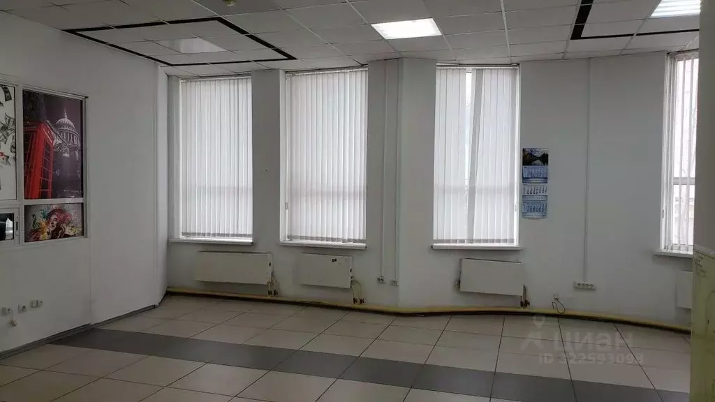 Помещение свободного назначения в Саха (Якутия), Якутск ул. Павлика ... - Фото 1