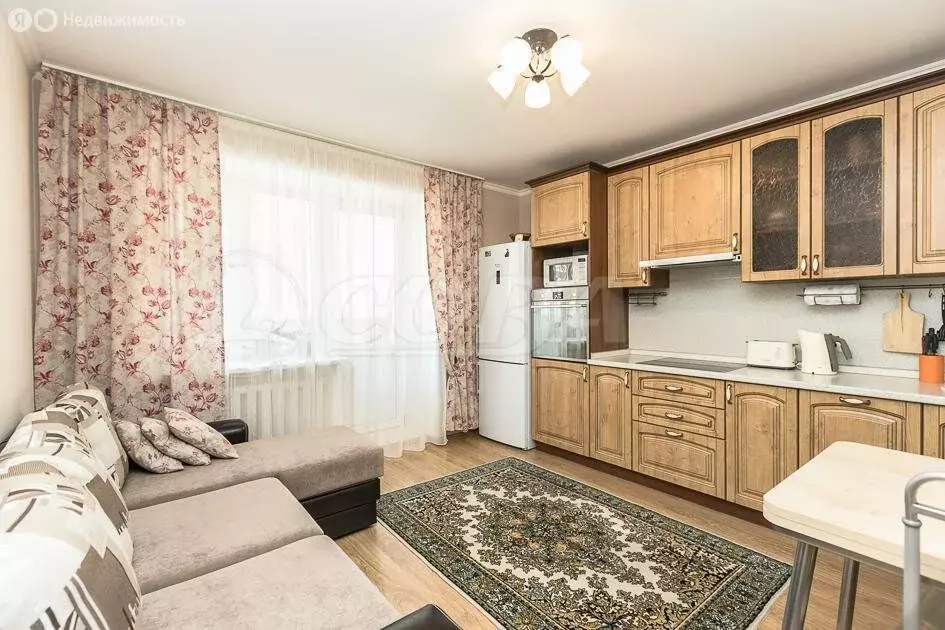 1-комнатная квартира: Тюмень, улица Восстания, 19 (41.9 м) - Фото 2