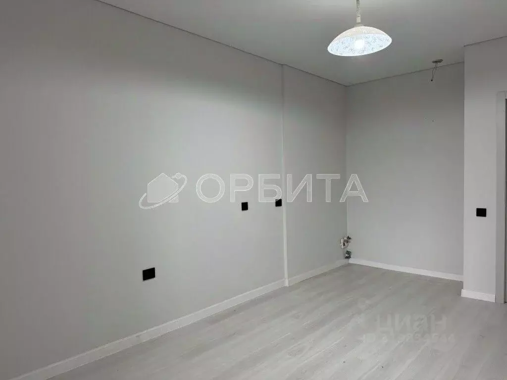 1-к кв. Тюменская область, Тюмень ул. Николая Ростовцева, 27 (42.8 м) - Фото 0
