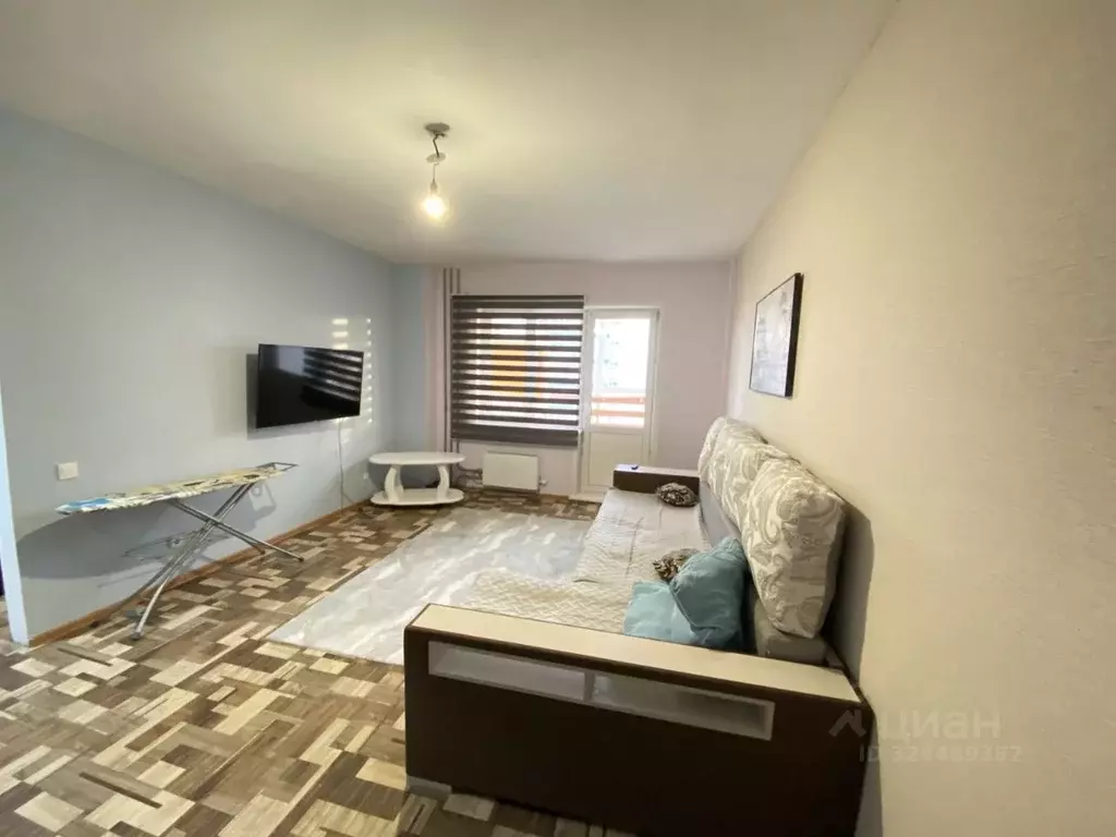 1-к кв. Красноярский край, Красноярск наб. Ярыгинская, 5 (39.0 м) - Фото 1