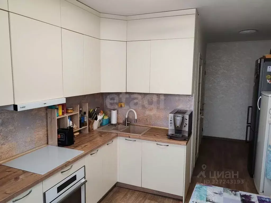 4-к кв. Ямало-Ненецкий АО, Ноябрьск ул. Изыскателей, 38 (80.1 м) - Фото 1