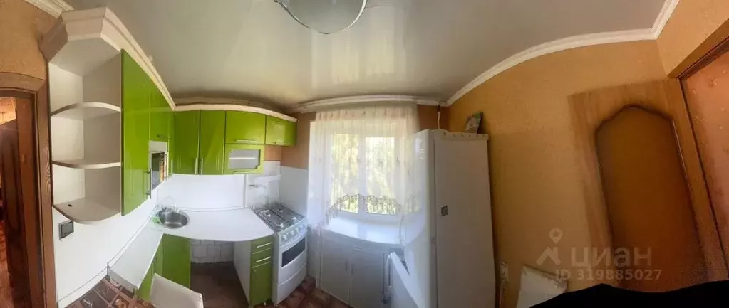 2-к кв. Белгородская область, Губкин Комсомольская ул., 51А (45.0 м) - Фото 0