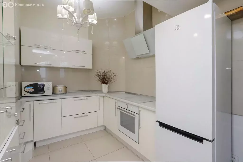 3-комнатная квартира: Иркутск, Дальневосточная улица, 134 (79.9 м) - Фото 1