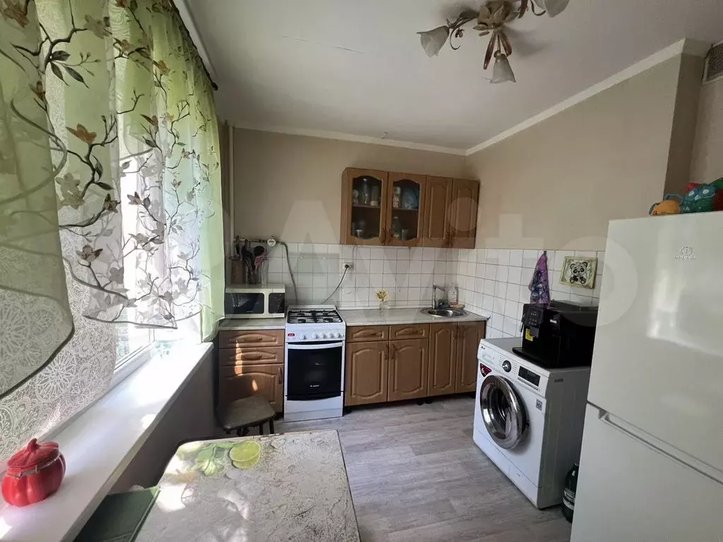 1-к. квартира, 39 м, 3/9 эт. - Фото 1