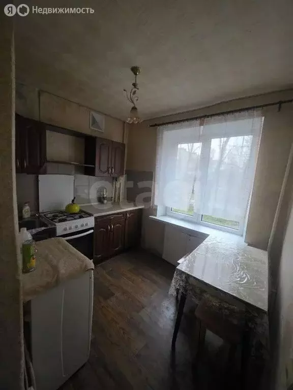 3-комнатная квартира: город Светлый, Советская улица, 34 (63.9 м) - Фото 1