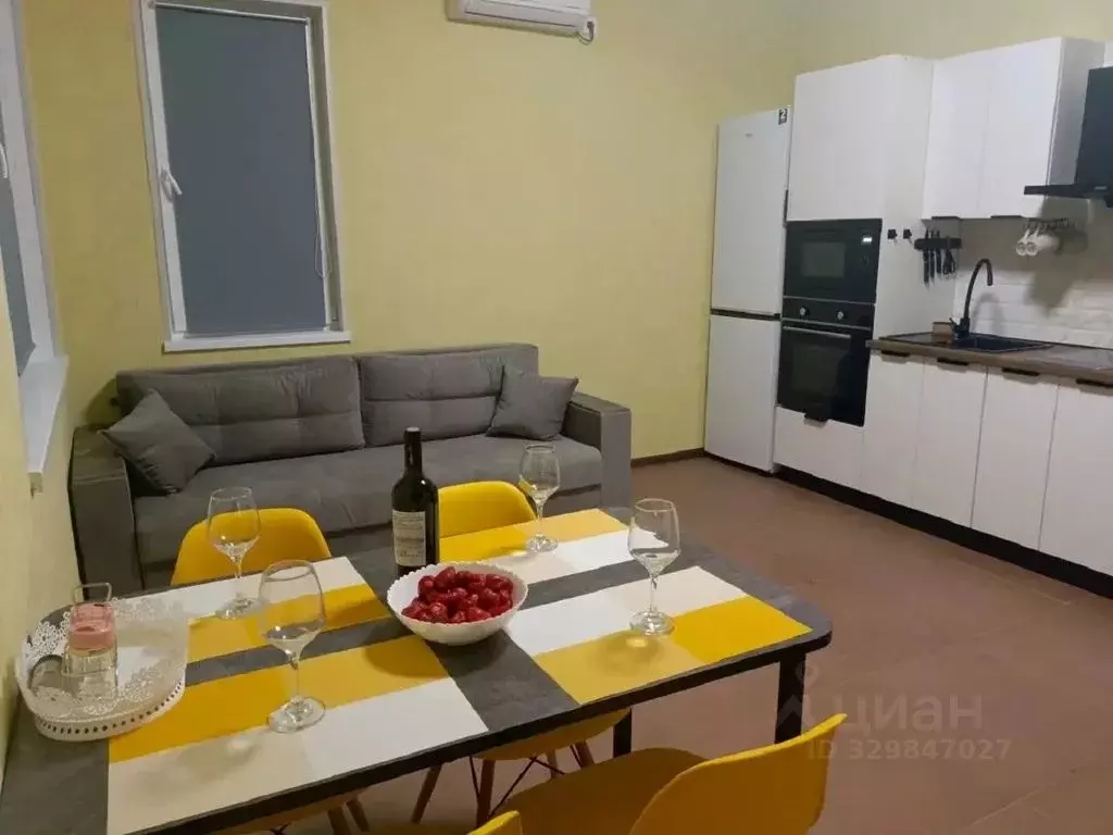 Дом в Крым, Сакский район, с. Уютное ул. Молодежная, 60 (60 м) - Фото 2