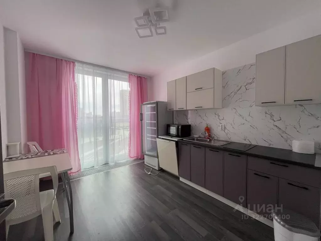 2-к кв. Свердловская область, Екатеринбург ул. Академика Парина, 33 ... - Фото 1