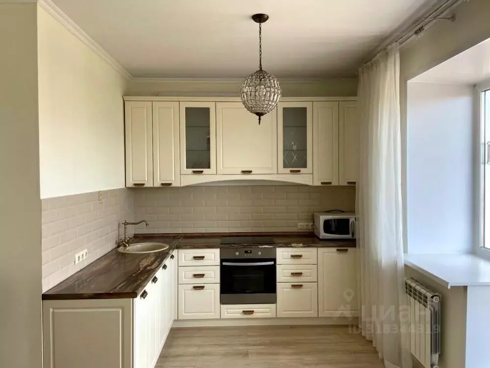 2-к кв. Хакасия, Абакан ул. Комарова, 9 (68.4 м) - Фото 1