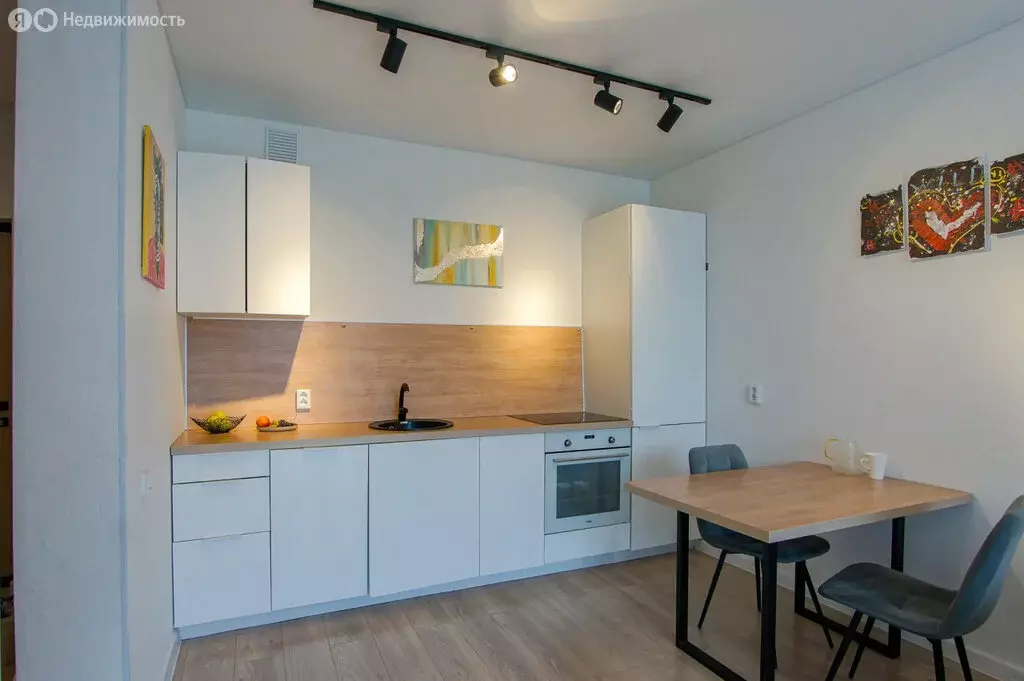 3-комнатная квартира: Екатеринбург, улица Щербакова, 78 (54.6 м) - Фото 1