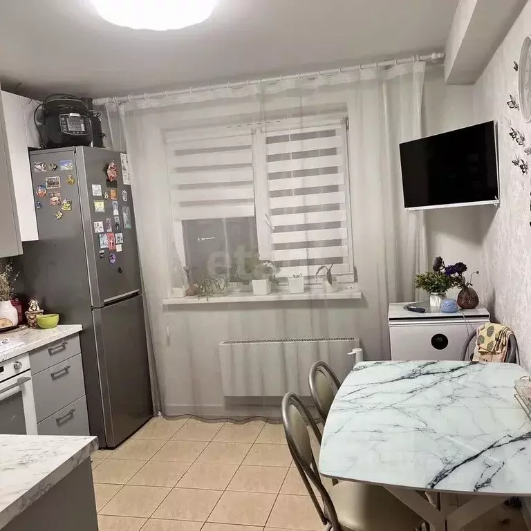 3-к кв. Курганская область, Курган Заозерный жилрайон, 6А мкр, 8 (71.6 ... - Фото 1