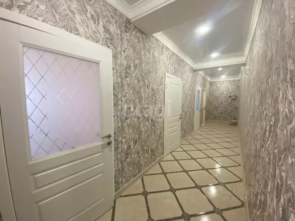 2-к кв. Ингушетия, Назрань Московская ул. (84.2 м) - Фото 0