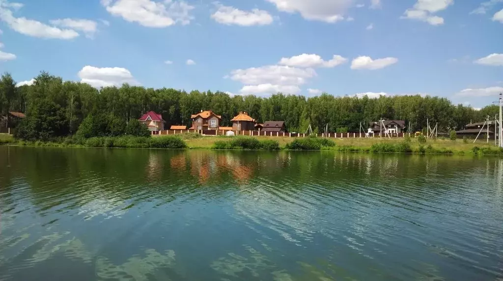 Участок в Московская область, Чехов муниципальный округ, д. ... - Фото 1