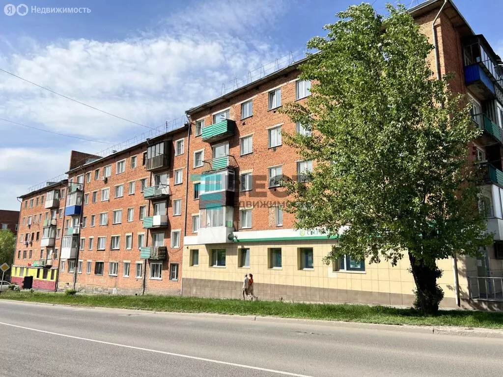 3-комнатная квартира: Ленинск-Кузнецкий, улица Гагарина, 8 (60.6 м) - Фото 0
