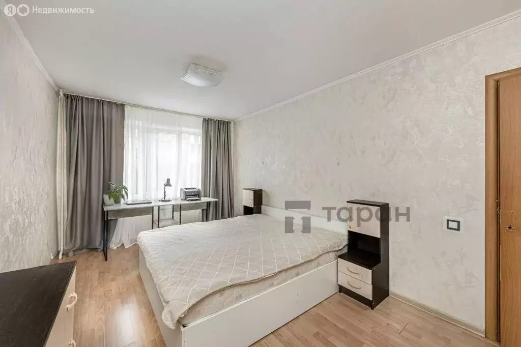 3-комнатная квартира: Челябинск, улица Кузнецова, 12 (62.6 м) - Фото 1