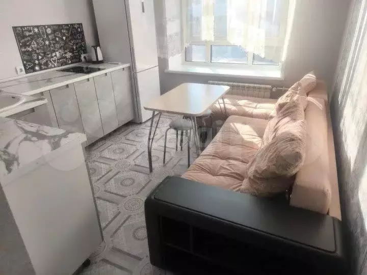 1-к. квартира, 43 м, 9/10 эт. - Фото 0