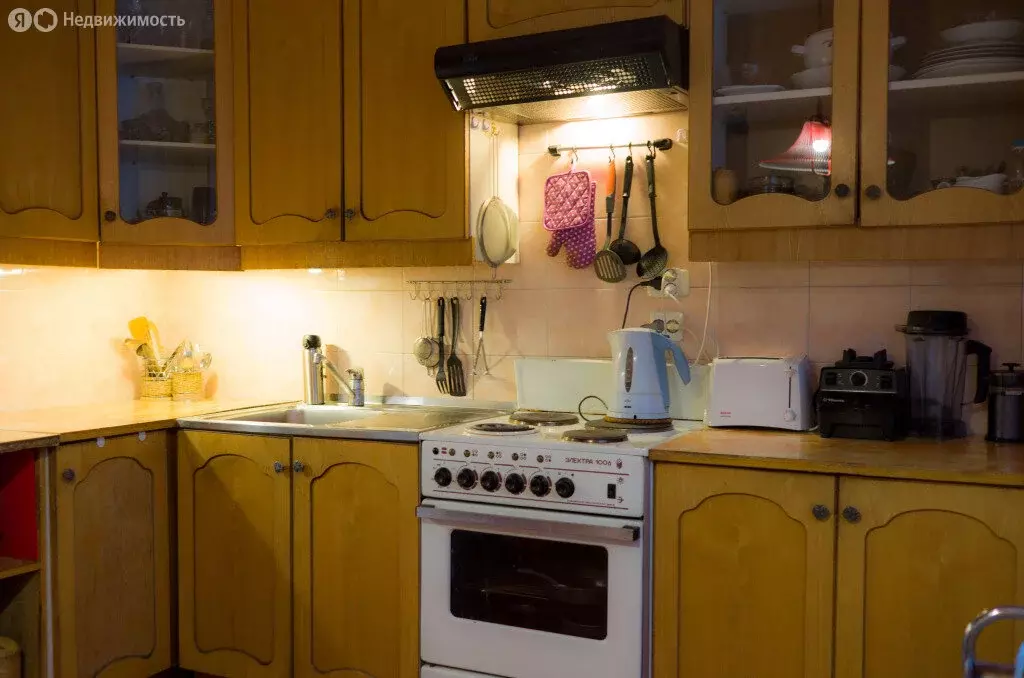 3-комнатная квартира: Санкт-Петербург, проспект Сизова, 14 (66.3 м) - Фото 1