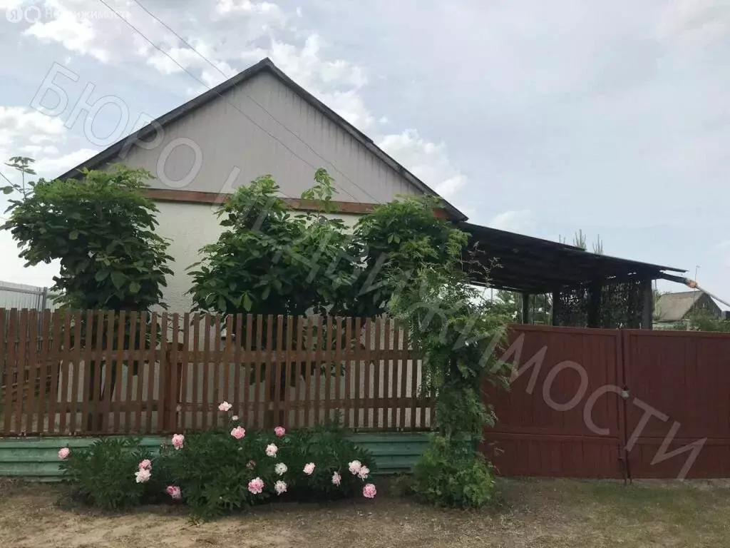 Дом в Балашовский район, село Большой Мелик (30 м) - Фото 0