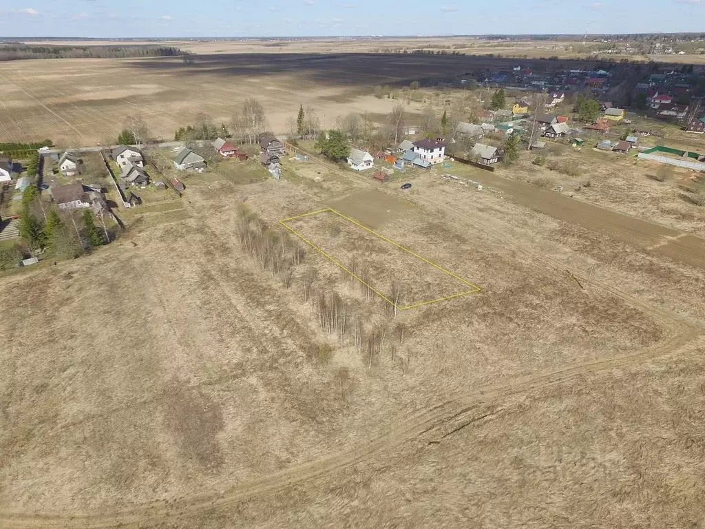 Участок в Ленинградская область, Гатчинский район, д. Погост ул. ... - Фото 1