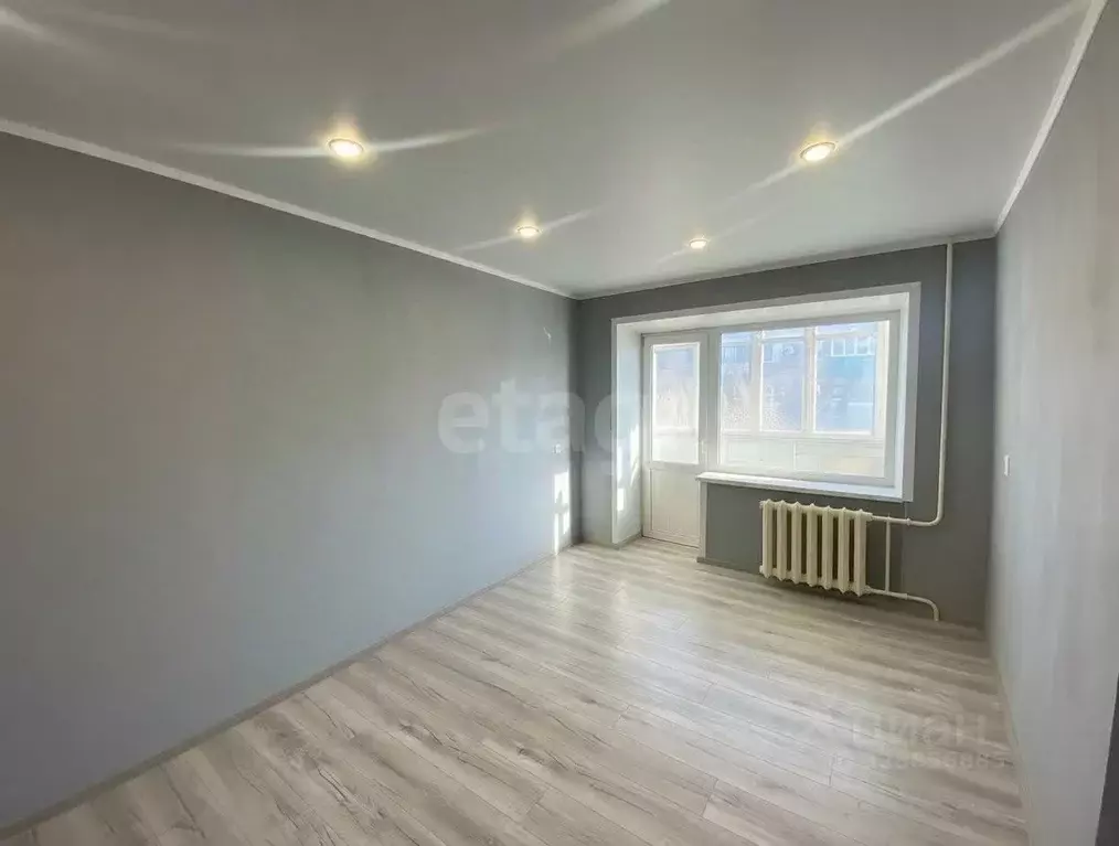 1-к кв. Оренбургская область, Новотроицк ул. Есенкова, 8 (32.0 м) - Фото 1