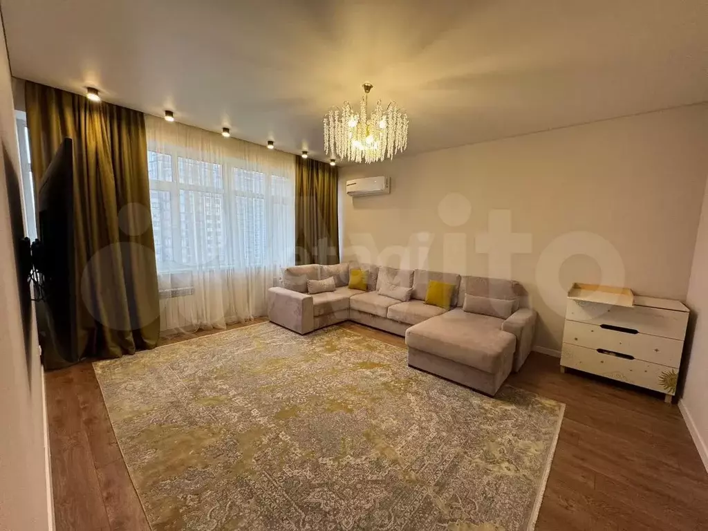 2-к. квартира, 66 м, 1/10 эт. - Фото 0