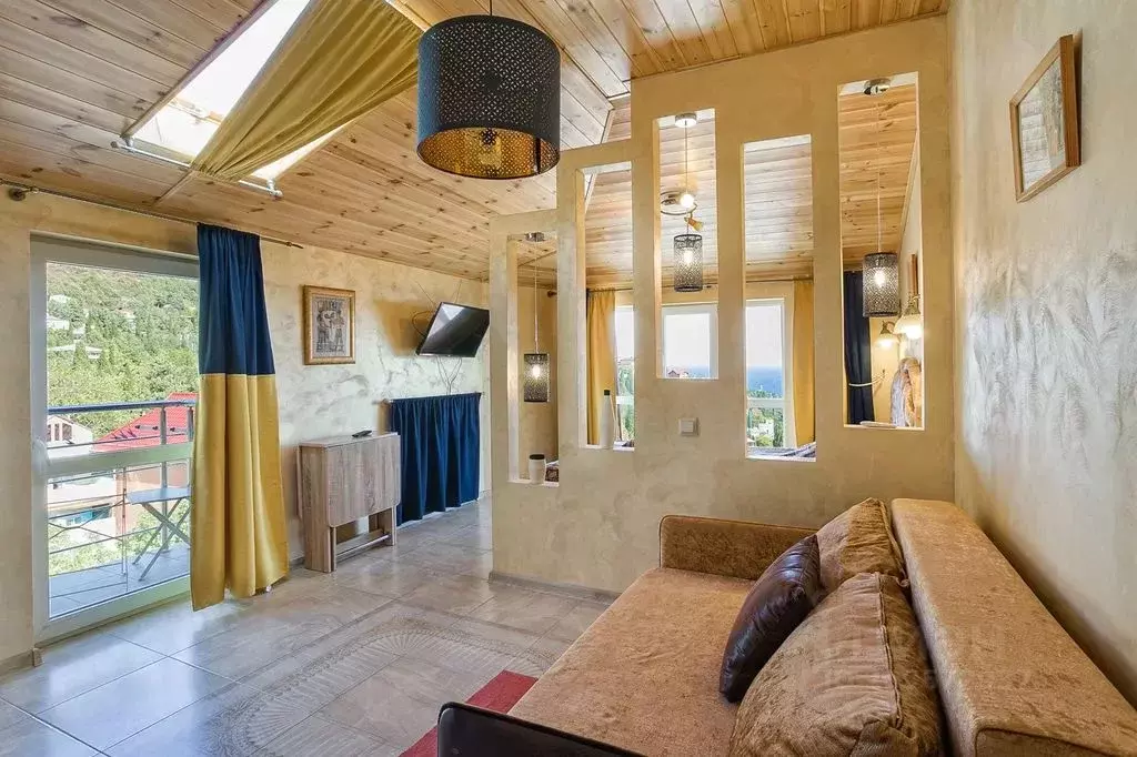 1-к кв. Крым, Ялта муниципальный округ, Симеиз пгт ул. Красномаякская, ... - Фото 1