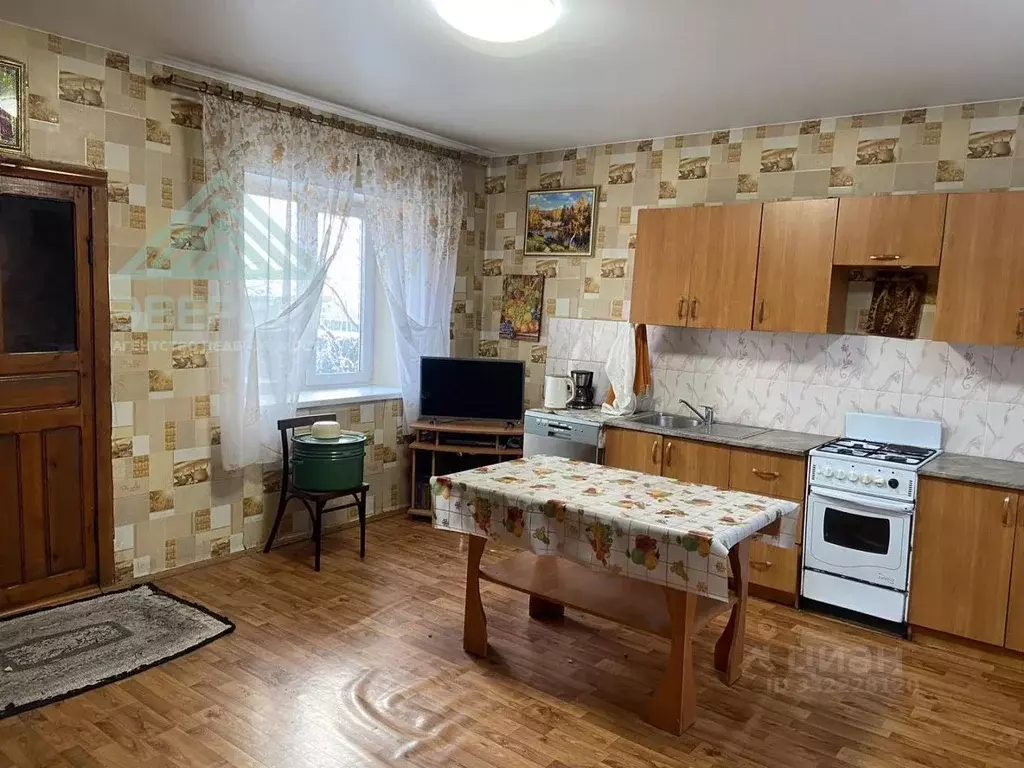 Дом в Хакасия, Усть-Абакан рп ул. Чехова (120 м) - Фото 2