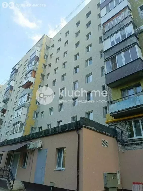 3-комнатная квартира: Казань, улица Серова, 19 (58.2 м) - Фото 1