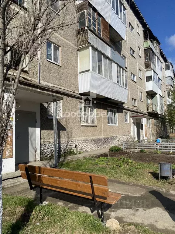 2-к кв. Свердловская область, Верхняя Пышма ул. Петрова, 35/7 (43.0 м) - Фото 1