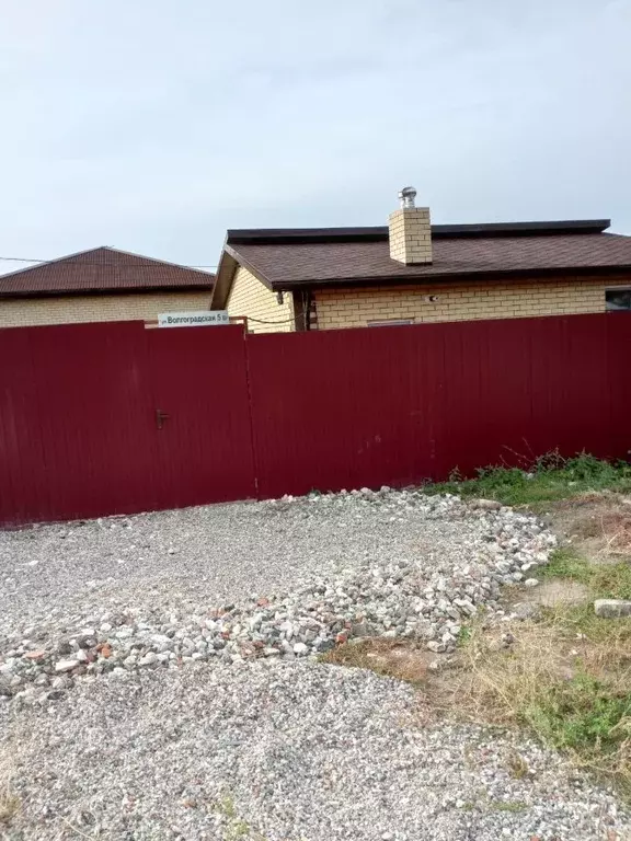 Дом в Волгоградская область, Волгоград Поселок Горная Поляна тер., ул. ... - Фото 1