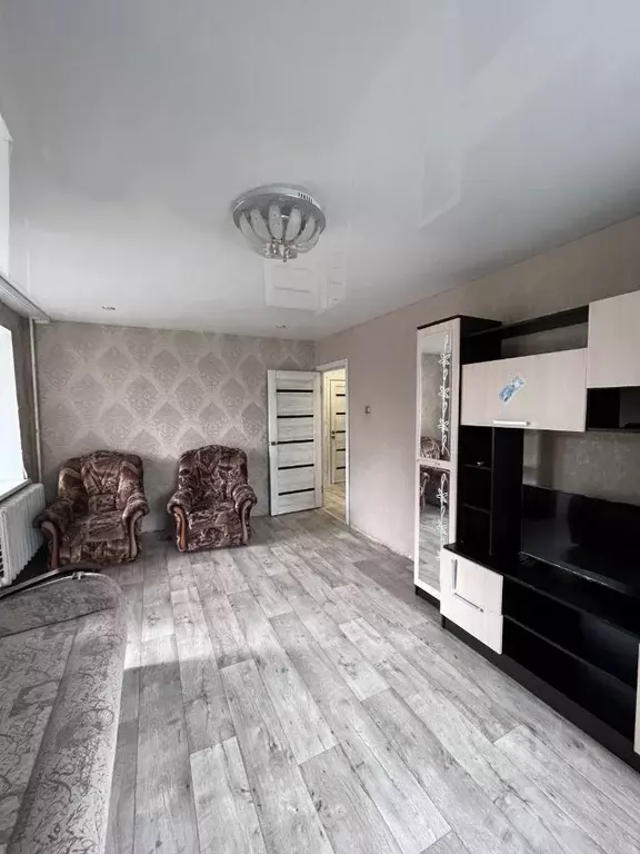 2-к кв. Башкортостан, Ишимбай ул. Богдана Хмельницкого, 21 (48.0 м) - Фото 0