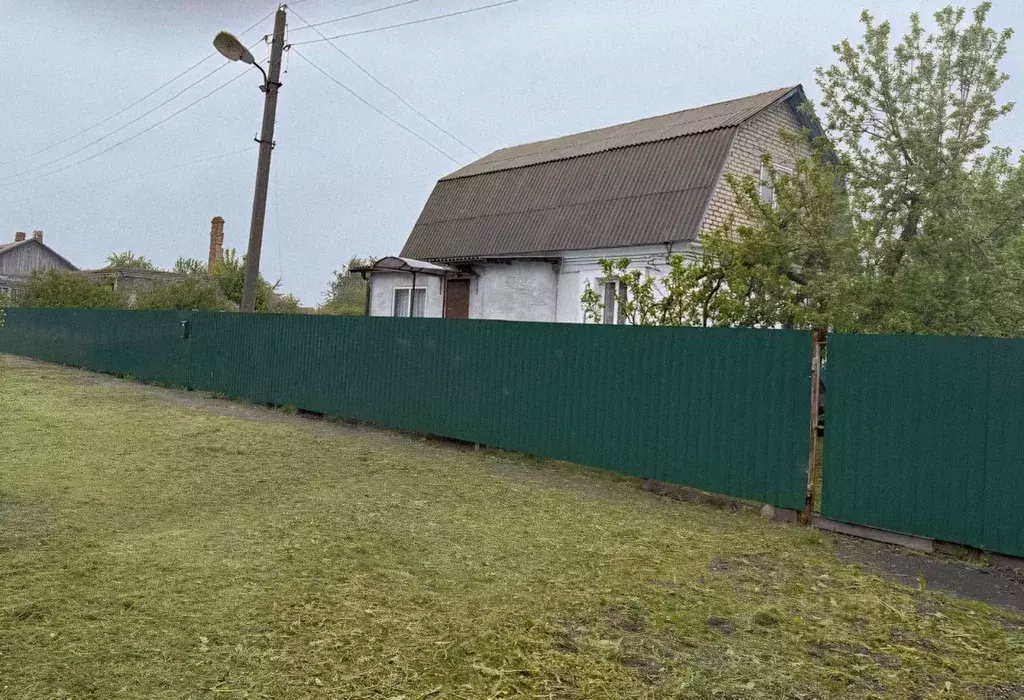 Дом в Орловская область, Мценский район, Протасовское с/пос, д. Добрая ... - Фото 1