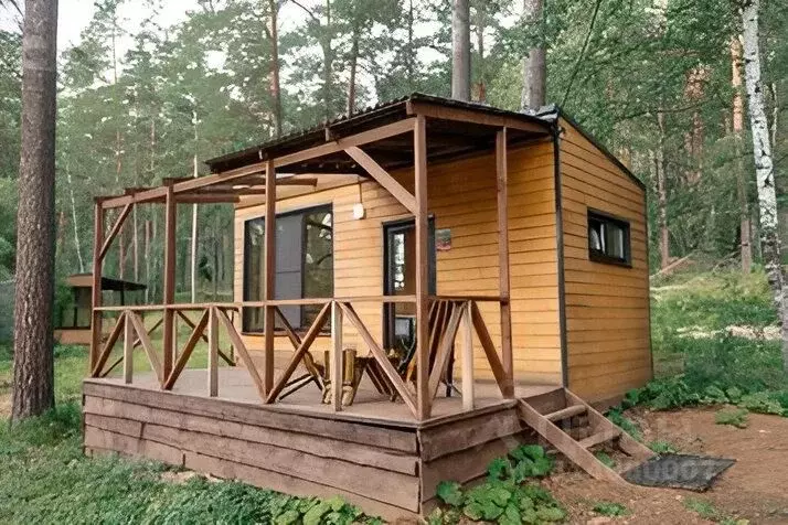 Дом в Свердловская область, Дегтярск ул. Шуры Екимовой, 110А (15 м) - Фото 0