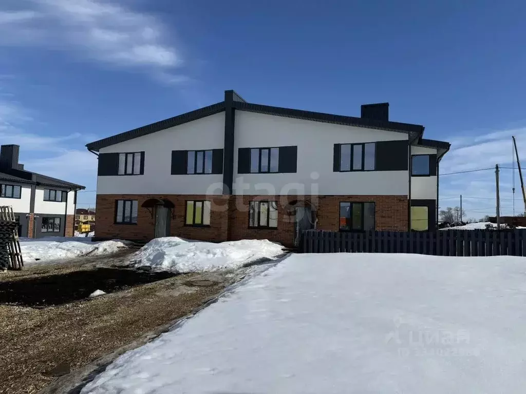 Таунхаус в Мордовия, Саранск городской округ, Луховка рп ул. Пинясова, ... - Фото 1