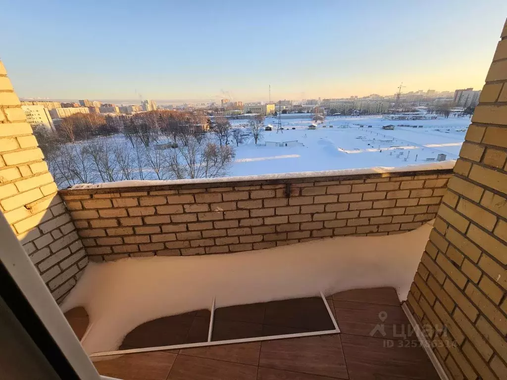 3-к кв. Тюменская область, Тюмень Уральская ул., 53к3 (80.0 м) - Фото 2