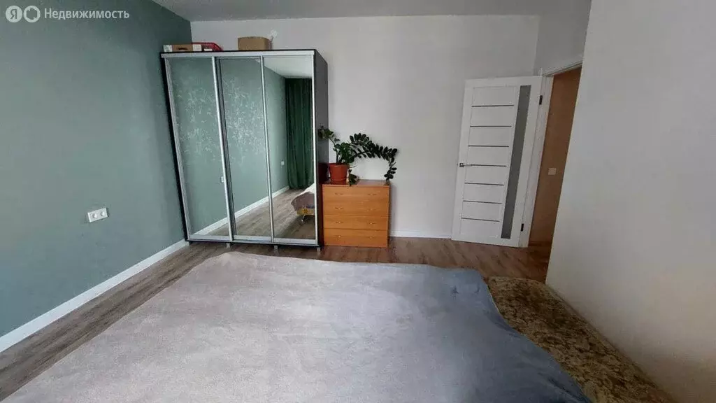 2-комнатная квартира: Верхняя Пышма, улица Александра Козицына, 16 ... - Фото 1