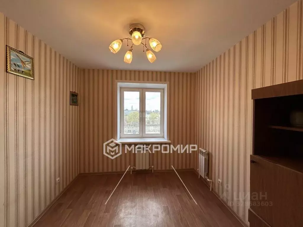 2-к кв. Брянская область, Брянск пер. Менжинского, 68 (43.9 м) - Фото 2