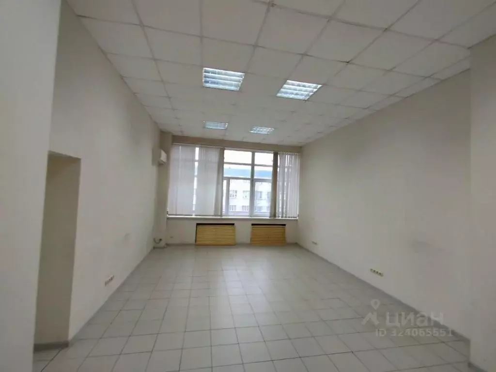 Офис в Удмуртия, Ижевск ул. Телегина, 30к1 (50 м) - Фото 1