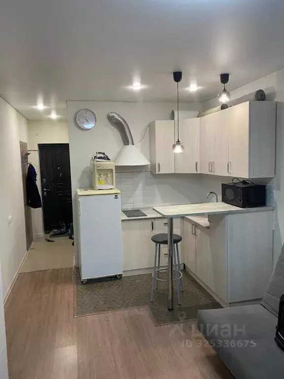 Студия Краснодарский край, Краснодар ул. Краеведа Соловьева, 6к1 (20.7 ... - Фото 1