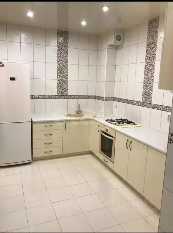1-к кв. Крым, Симферополь ул. Трубаченко (41.0 м) - Фото 2