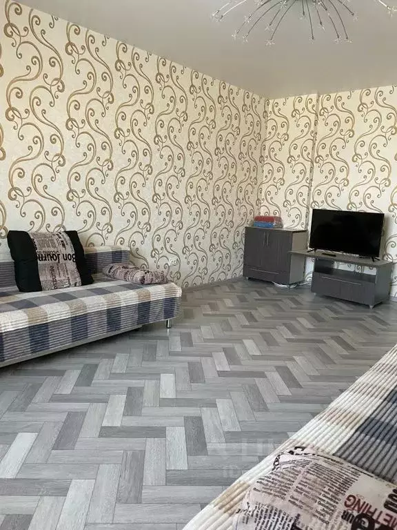 2-к кв. Хакасия, Абакан ул. Кирова, 120А (70.0 м) - Фото 1