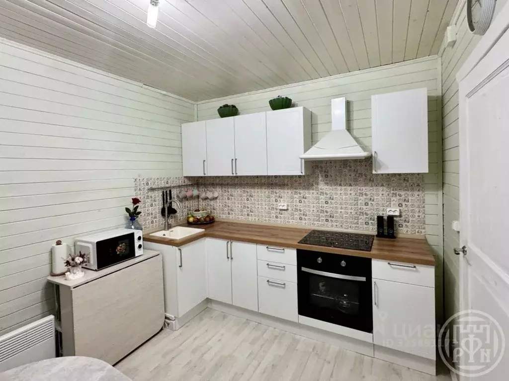 Дом в Ленинградская область, Волосовский район, Калитинское с/пос, д. ... - Фото 1