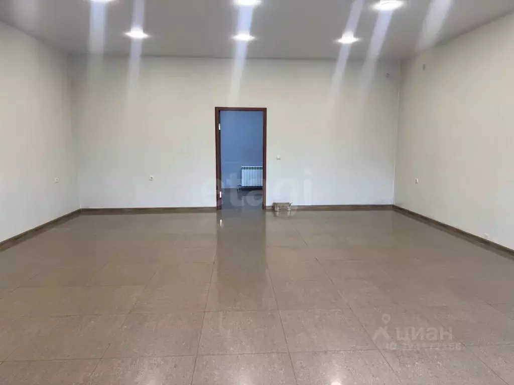 Торговая площадь в Северная Осетия, Владикавказ ул. Леваневского, 262 ... - Фото 2