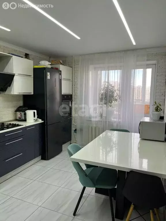 3-комнатная квартира: Стерлитамак, улица Артёма, 102 (77.6 м) - Фото 0