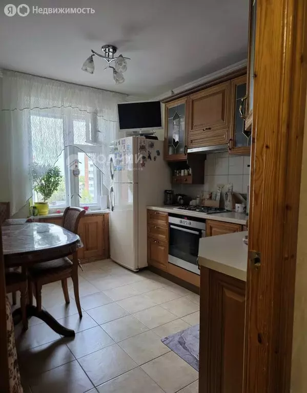 3-комнатная квартира: Чебоксары, проспект Мира, 98 (67.9 м) - Фото 1