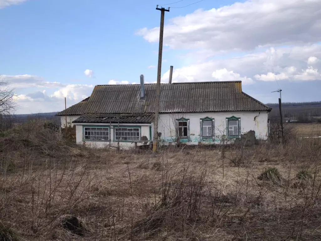 Дом в Тульская область, Кимовский район, Епифанское с/пос, с. ... - Фото 1